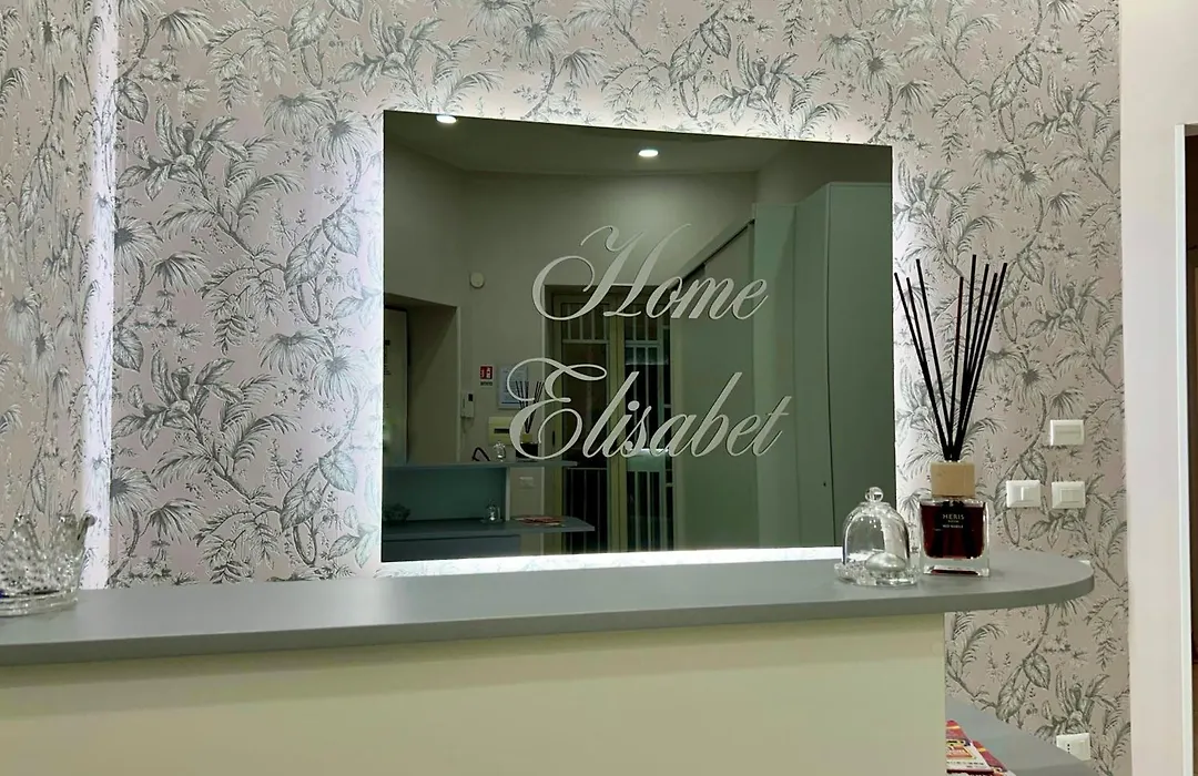 Home Elisabet-1